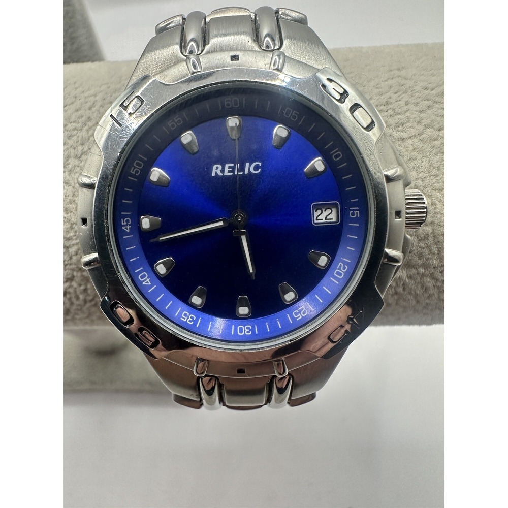 Relic Lowe's Logo PR6116 Silver Tone New‎ Battery Mens Watch 7.5" 39MM V